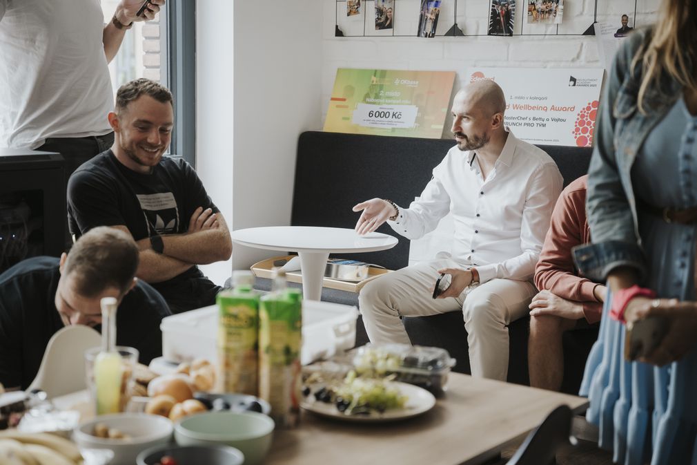 Vždy se těšíme na pravidelné celofiremní snídaně. 