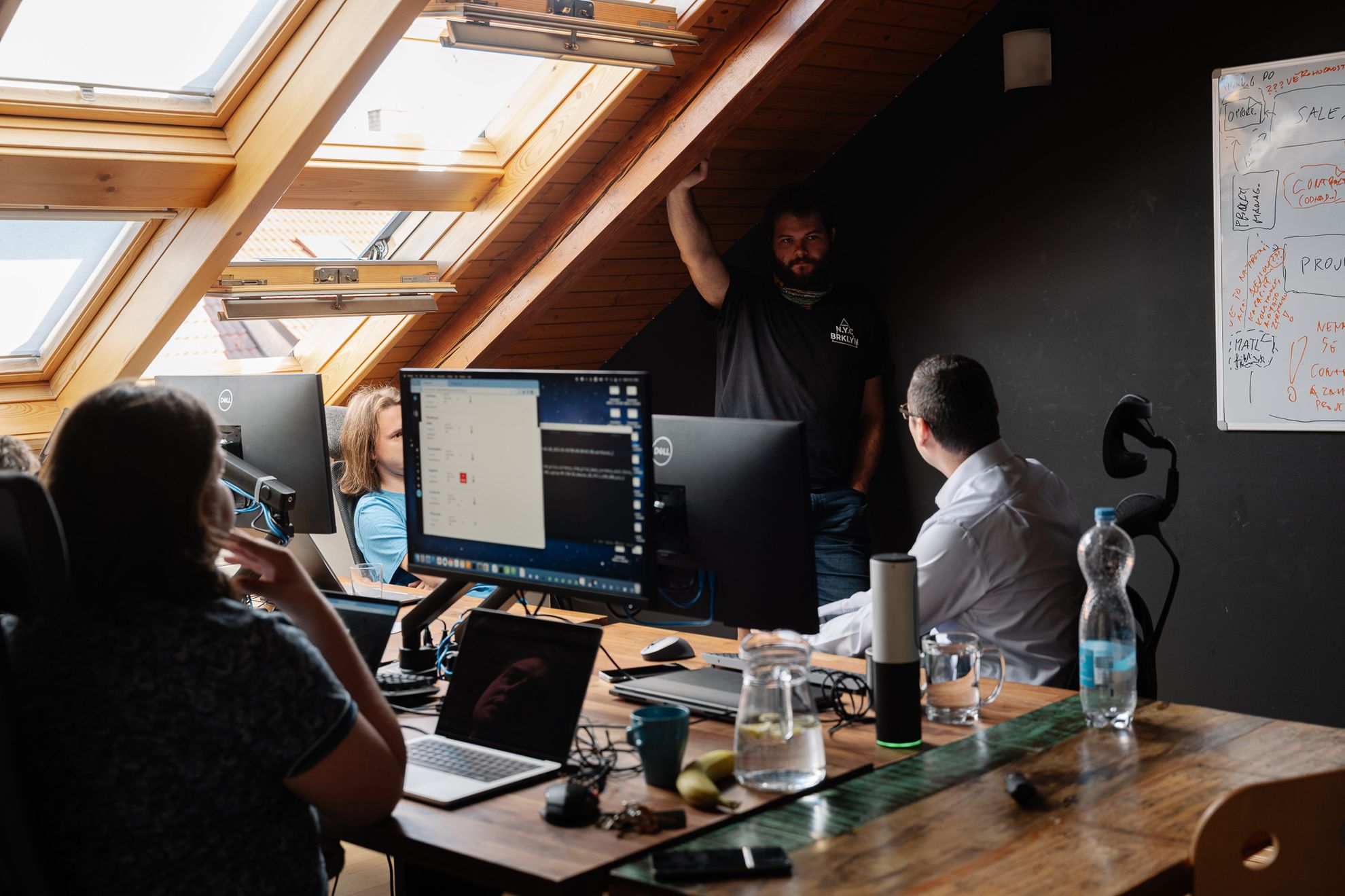 DevOps Engineer / Architect (Senior / Medior) - Cloud, automatizace a ...