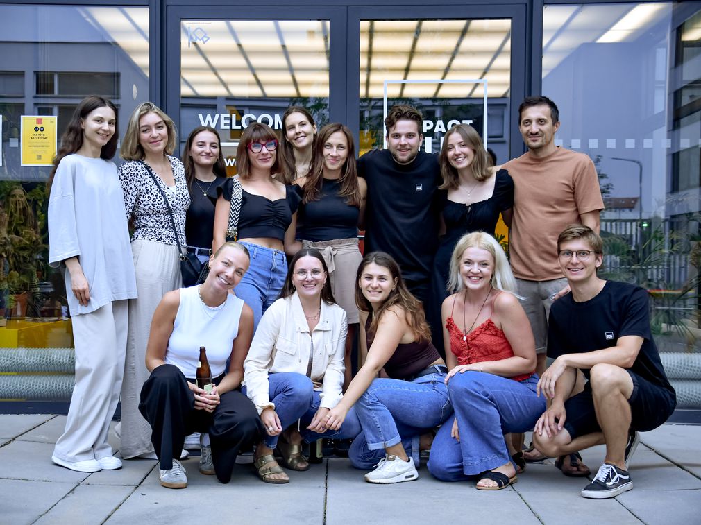 Tohle je tým Impact Hub Brno<3 Tak co, budeš i ty na další fotce?